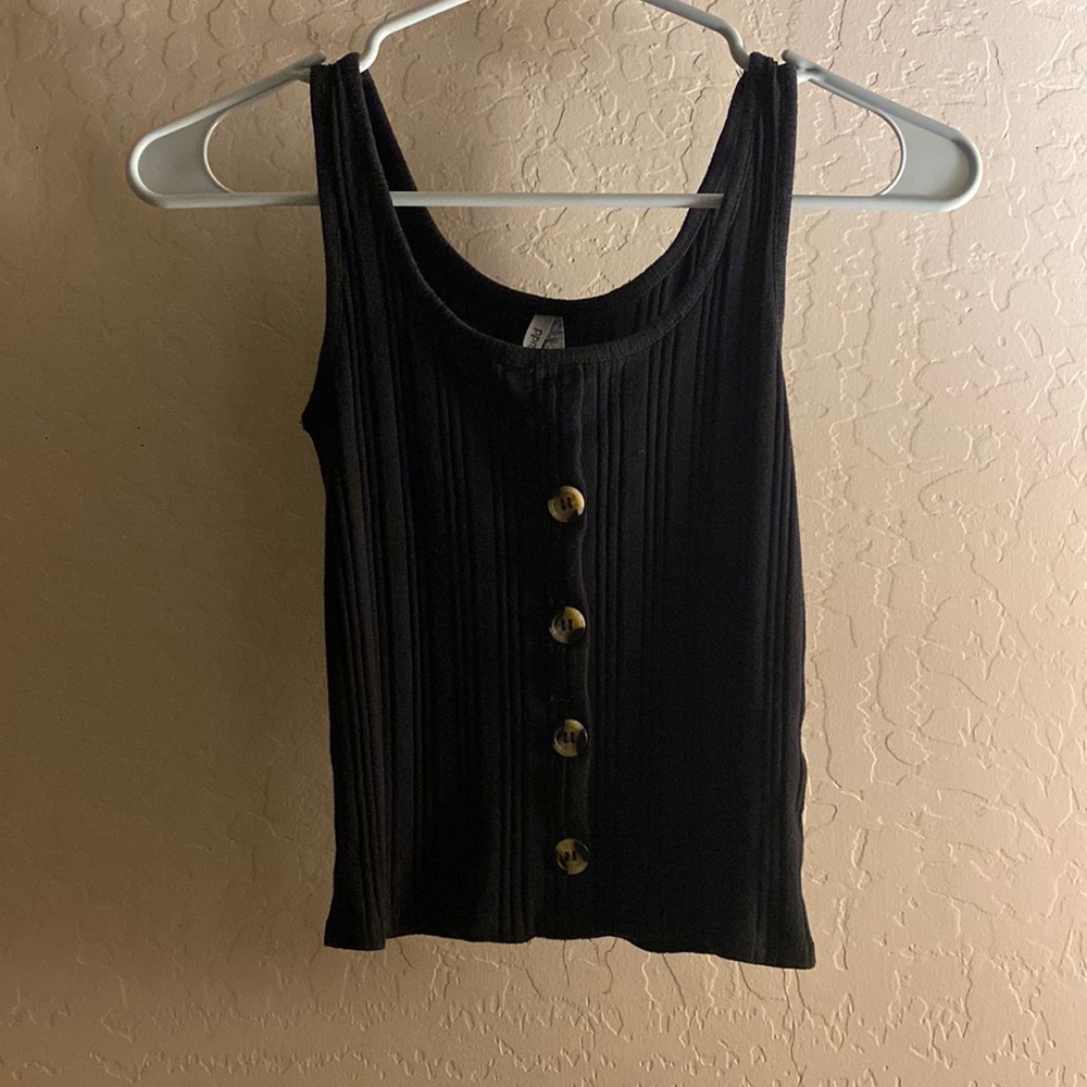 XS black button up tank top!
